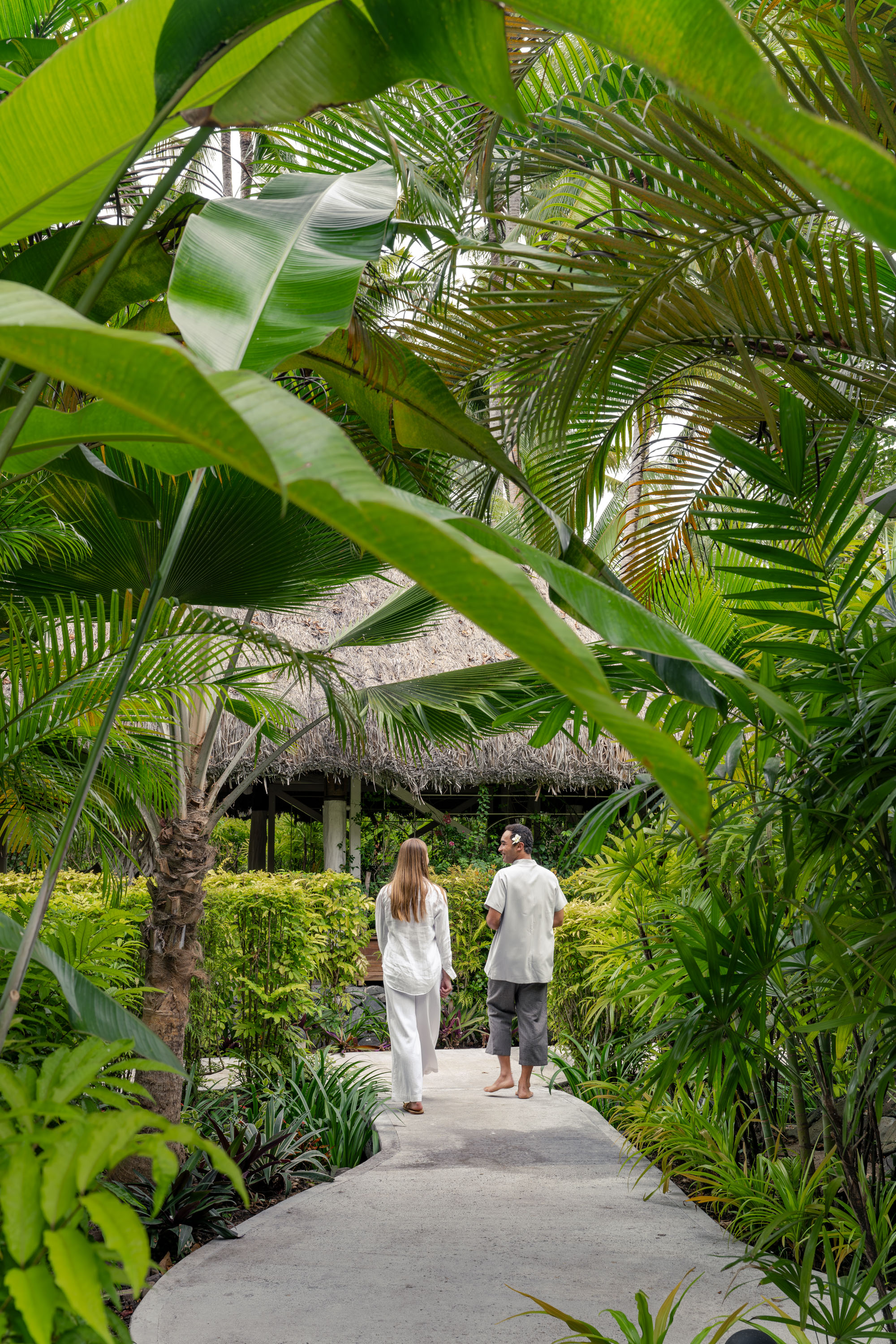 Kokom Wellness Spa Walkways (6)